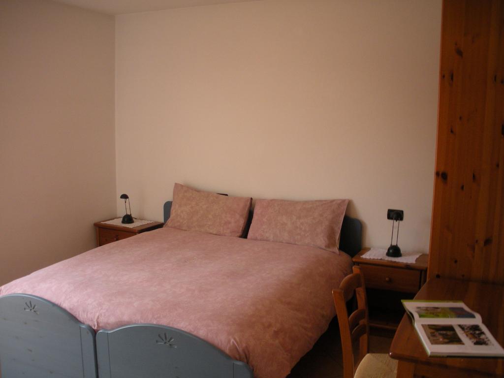 הוילה Giovo Agritur Maso Pomarolli חדר תמונה